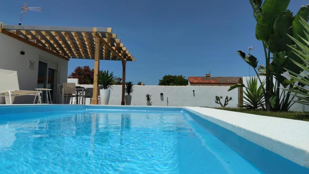 Palapa Garden Alojamientos, Piscina Privada Y Cerca Del Mar Chiclana de la Frontera Εξωτερικό φωτογραφία