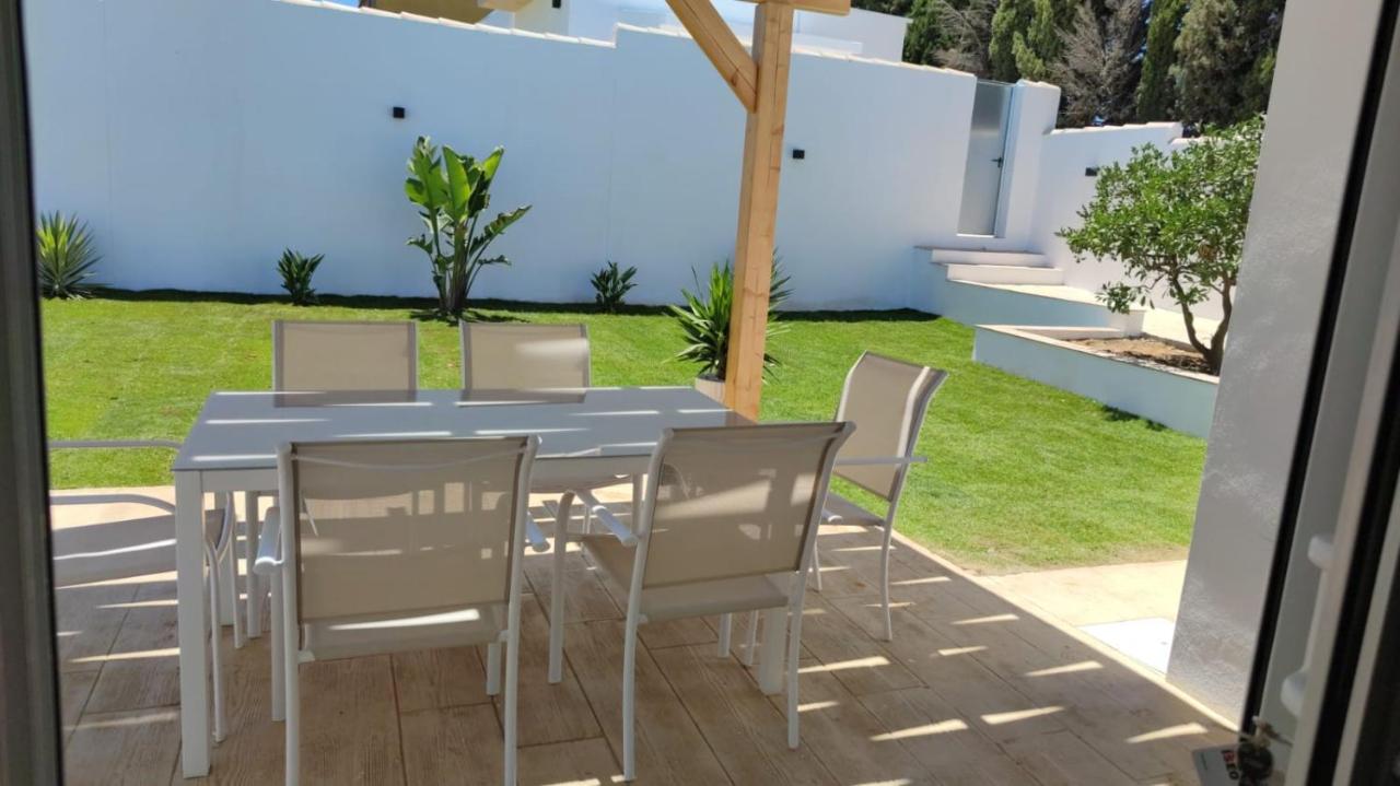 Palapa Garden Alojamientos, Piscina Privada Y Cerca Del Mar Chiclana de la Frontera Εξωτερικό φωτογραφία